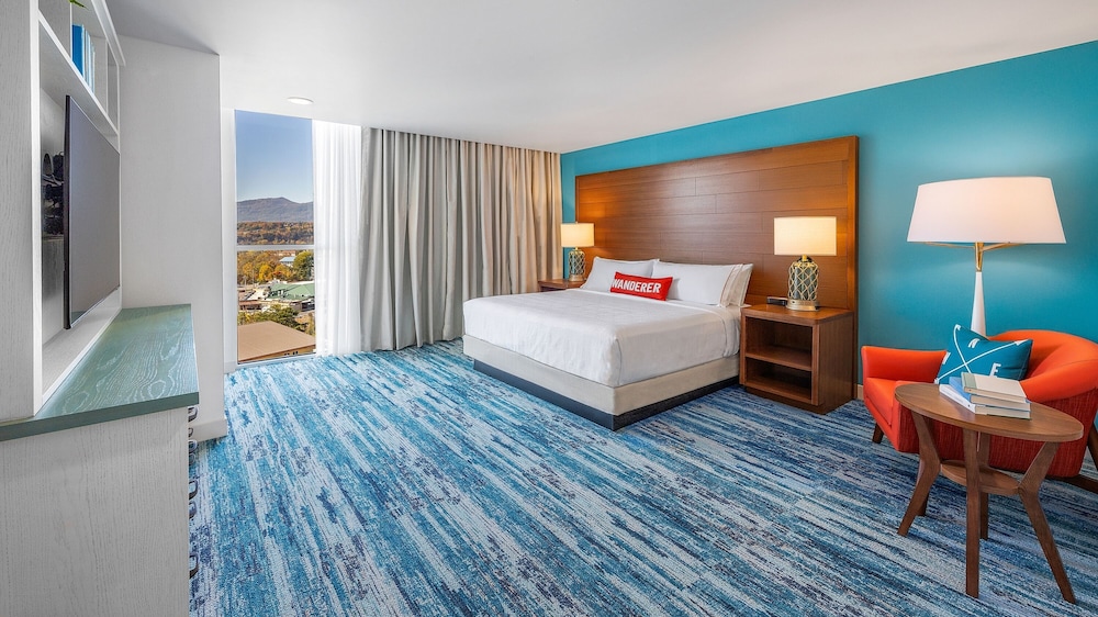 Compass by Margaritaville Hotel Pigeon Forge 14/36