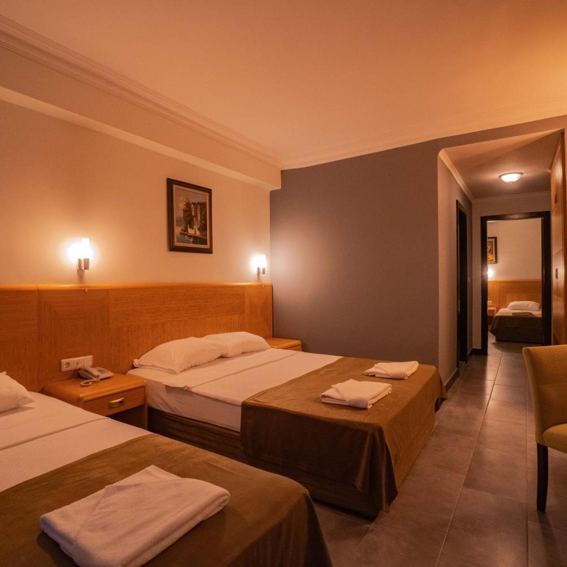 غرفة عائلية، SENZA Grand Santana Hotel 5/9