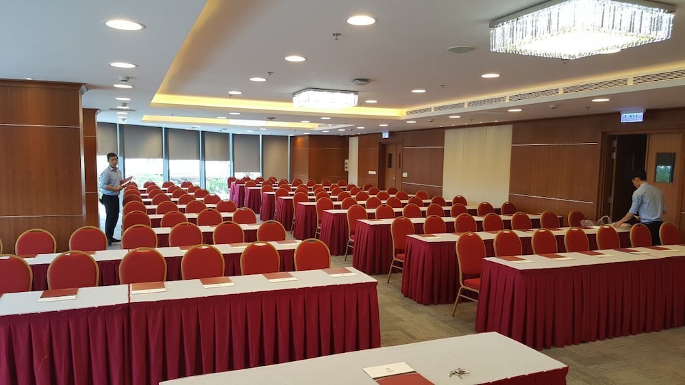Comodo Nha Trang Hotel 40/50