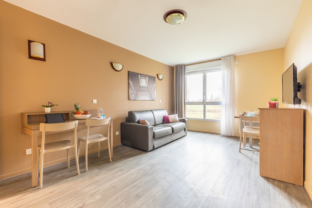 Hotel Residence Zenitude Magny Les Hameaux Versailles 31/49