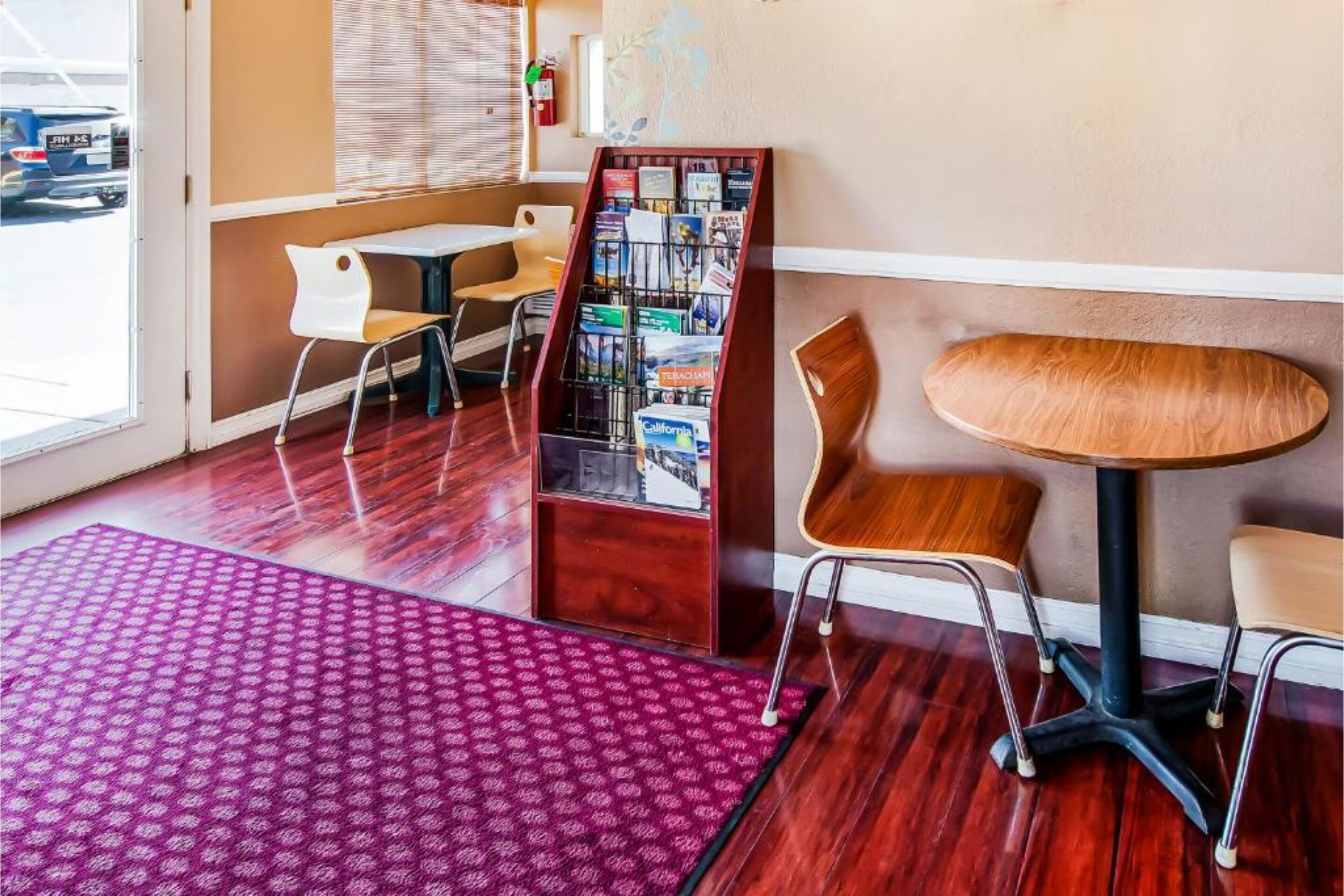 OYO Hotel Europa Ridgecrest CA - W Upjohn Ave 26/28