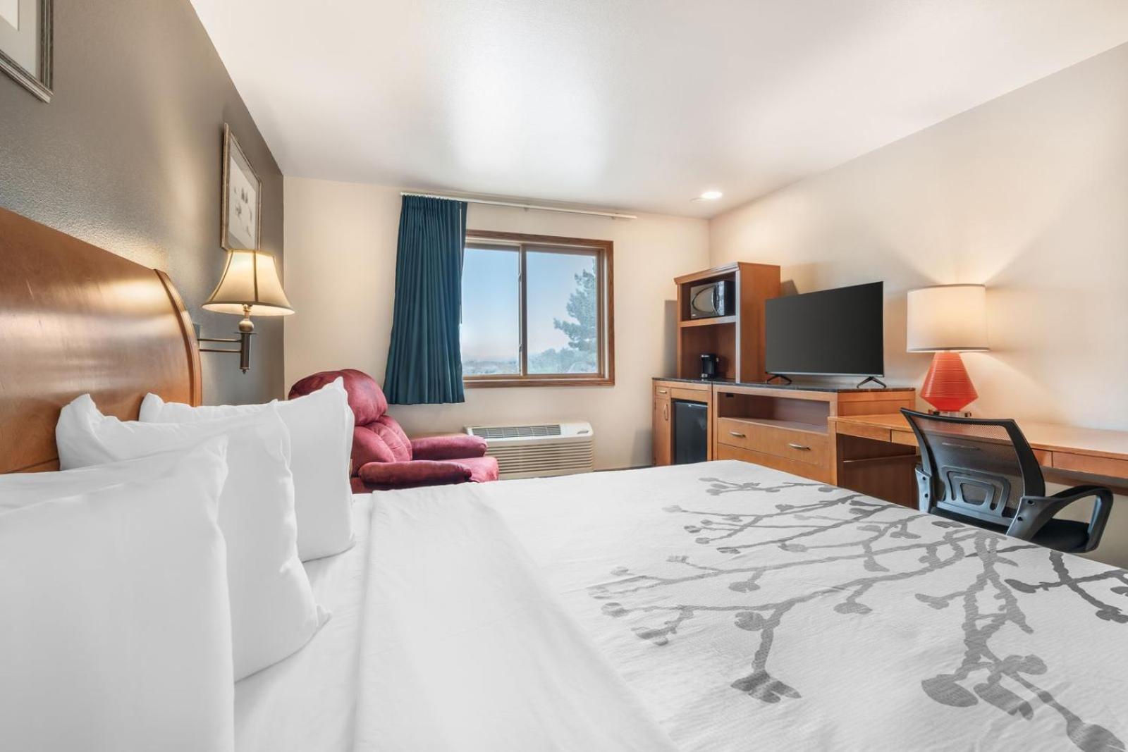 Colstrip Inn and Suites 17/44