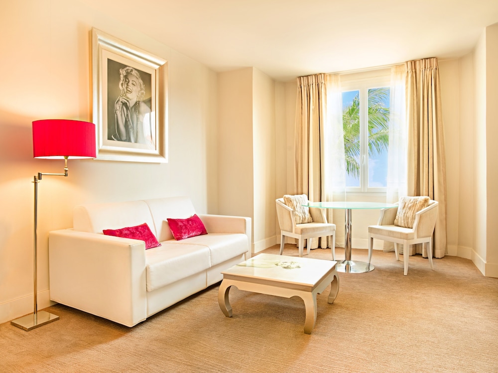Renoir Cannes Hotel 46/68