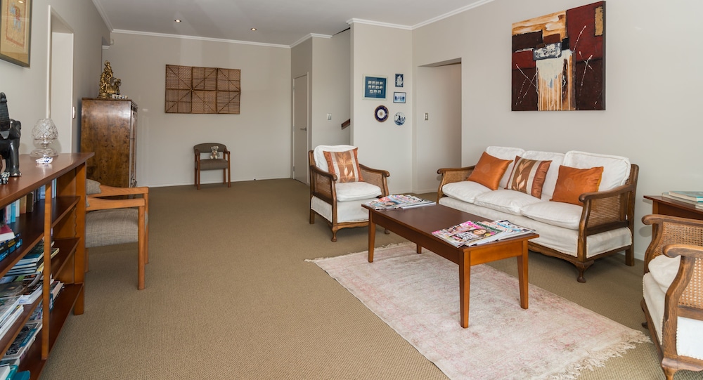 Decks of Paihia 35/44