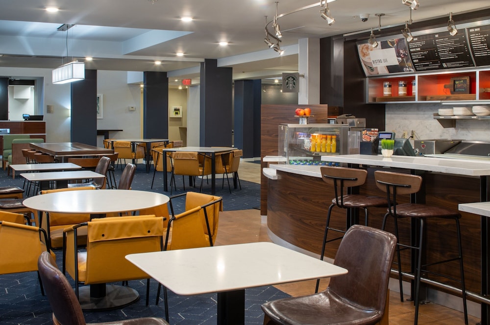 Courtyard By Marriott Decatur 29/50