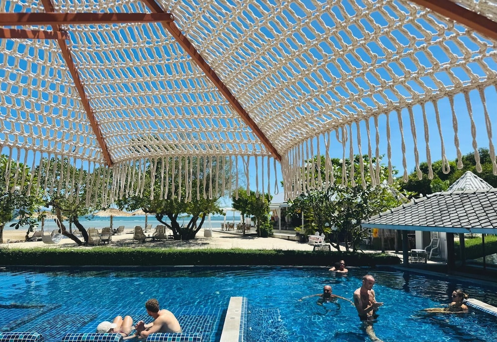 Sabaii Bay Resort 36/75