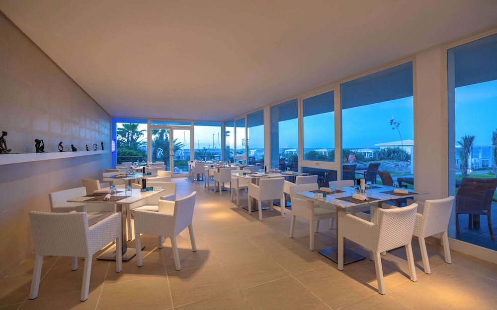 Radisson Blu Palace Resort and Thalasso 63/78
