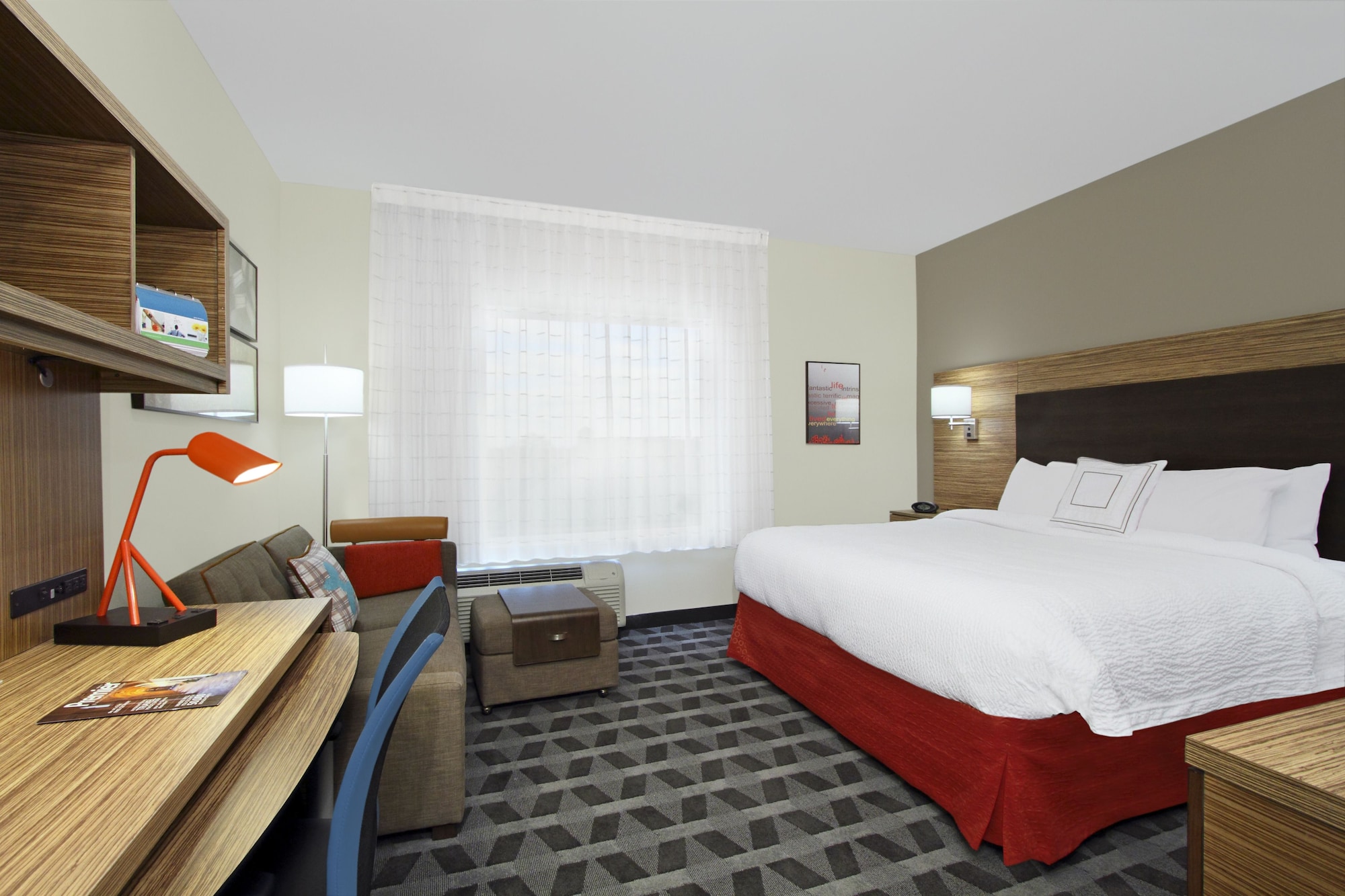 Studio, King Bed, Sofa, Accessible