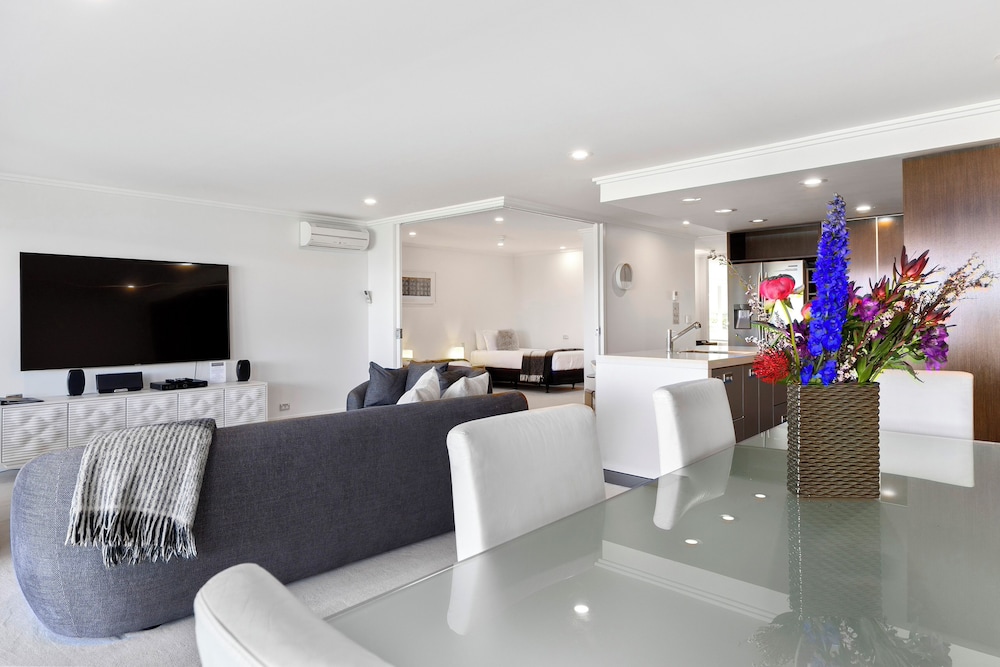 Sacred Waters Apartments 38/50