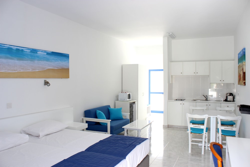 Flokkas Hotel Apartments 20/50