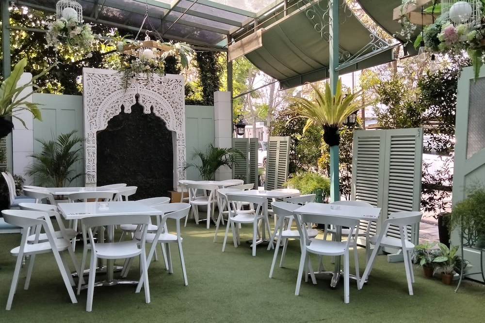 Noor Hotel 37/58
