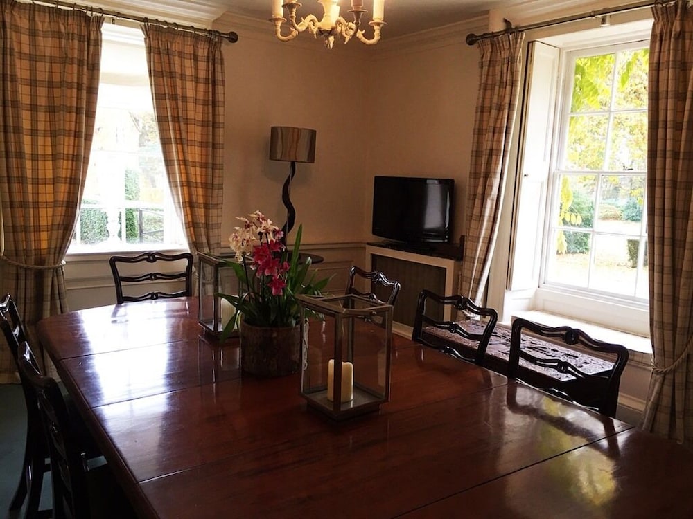 Hook House Hotel 35/49