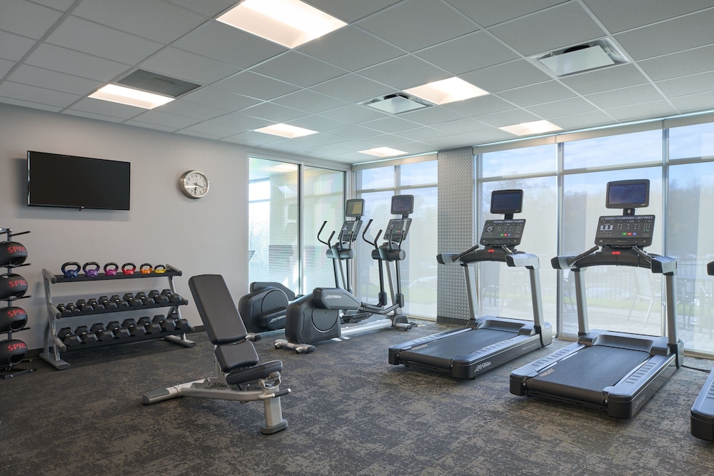 Fairfield Inn & Suites by Marriott Hagerstown 8/16