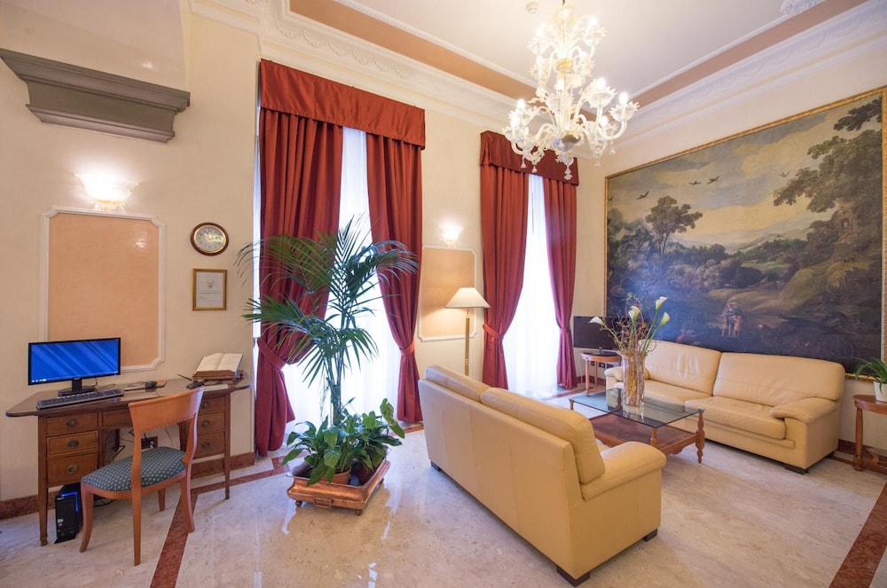 Strozzi Palace Hotel 28/42
