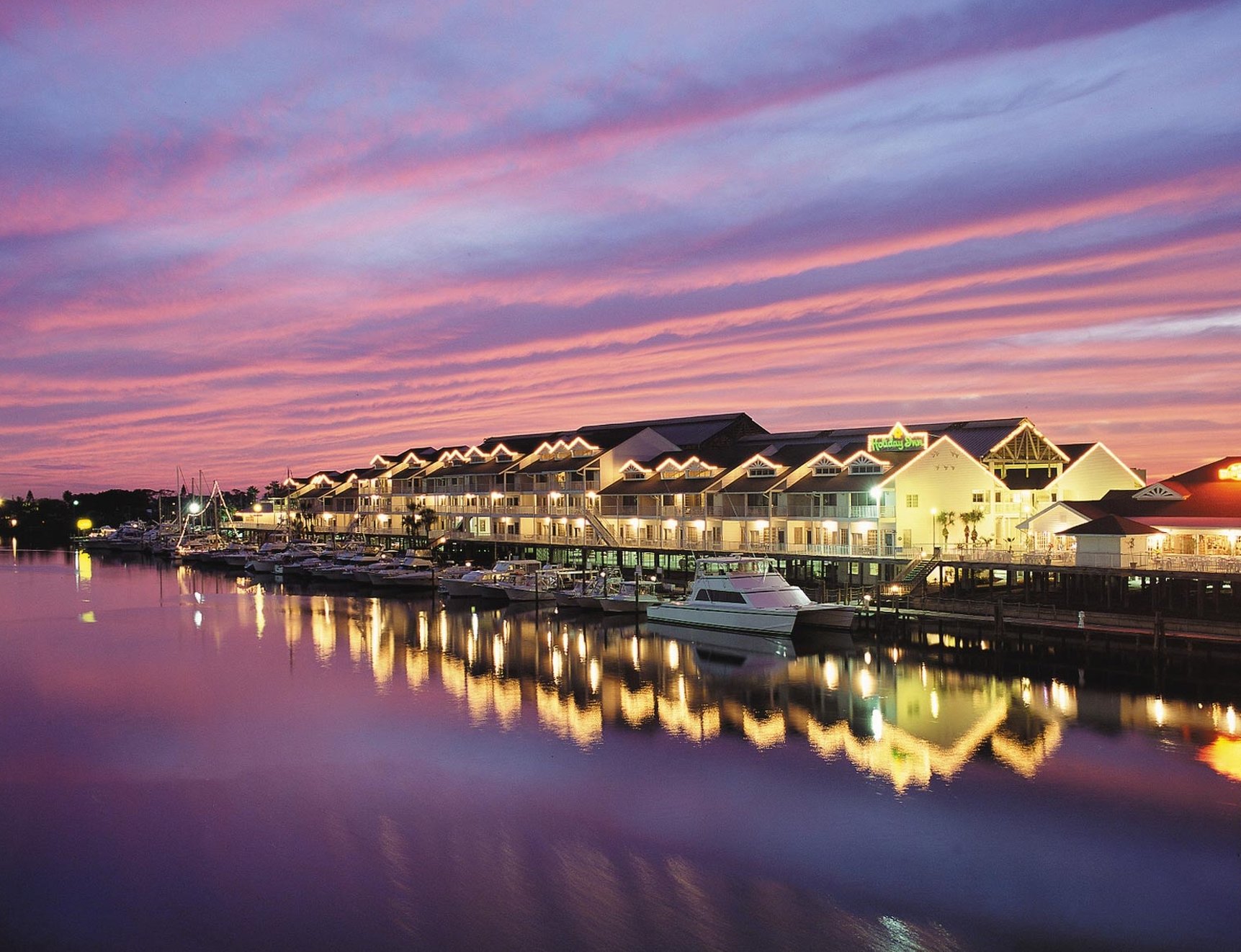 Holiday Inn & Suites Clearwater Beach S-harbourside 126/130