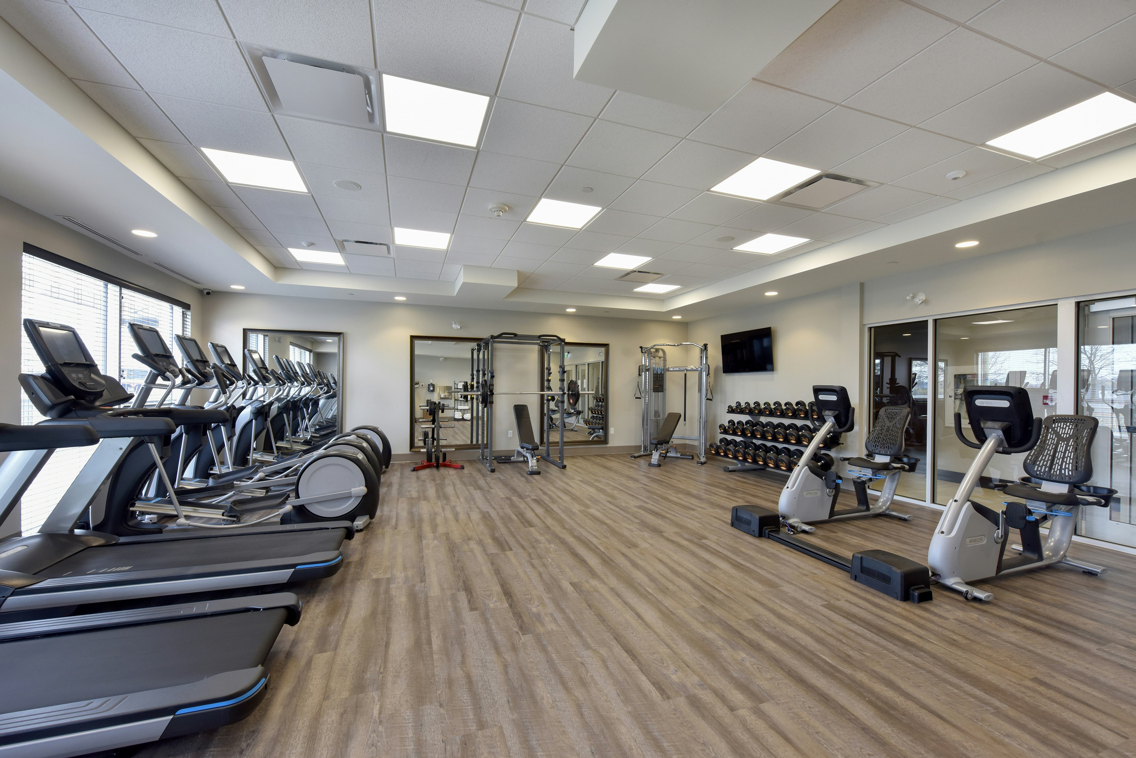 Staybridge Suites Waterloo - St. Jacobs Area 45/78