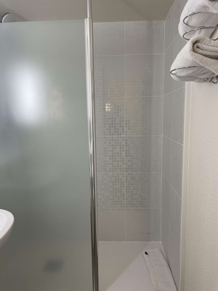 Kyriad Direct Montpellier Ouest Saint Jean De Vedas 55/55