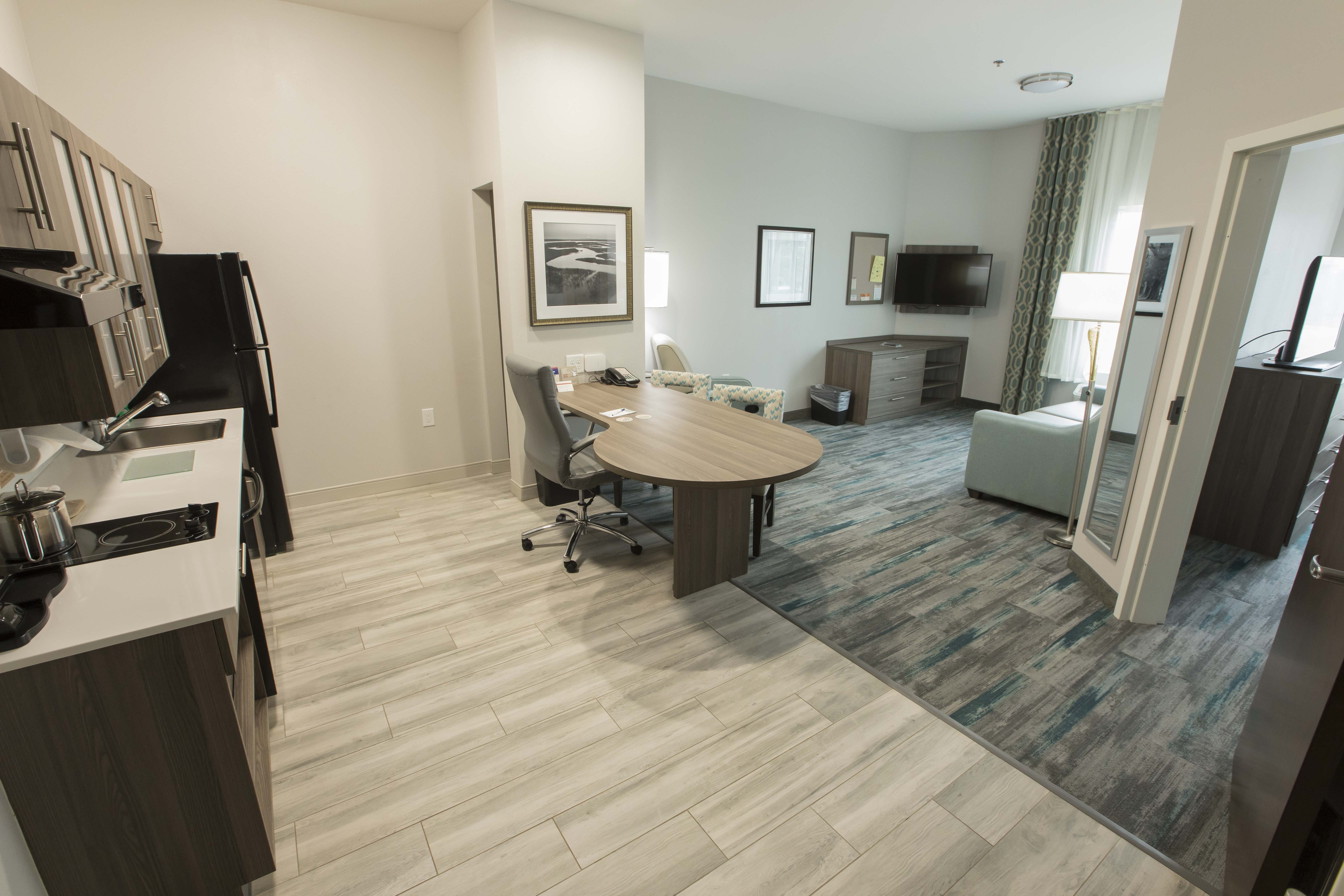 Candlewood Suites Mcdonough 11/48