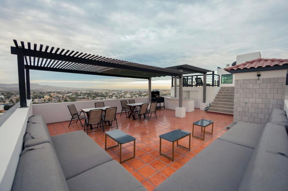 Collection O Morgan City Center, Los Cabos 54/57