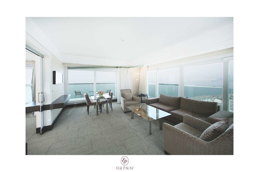 Ege Palas Business Hotel 36/66