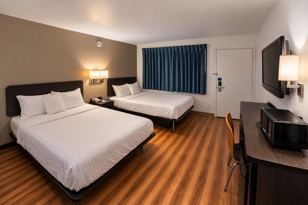 Motel6 Blythe, CA 30/65