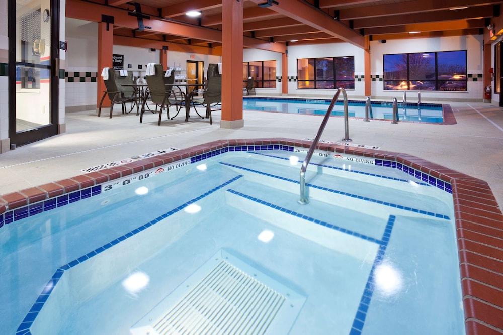 swimming pool spa