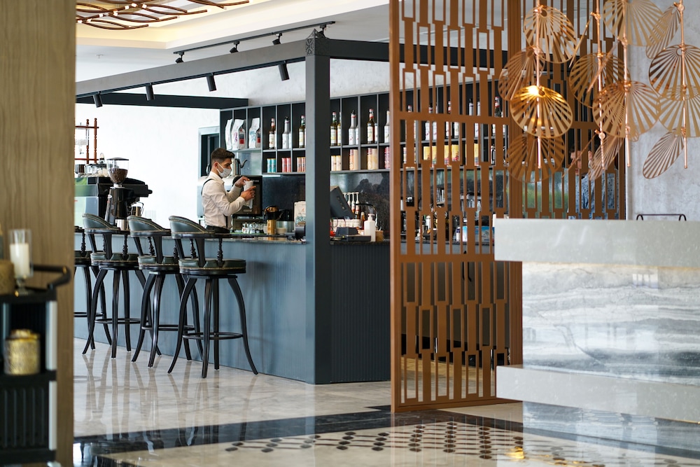 Aileena Hotel & Villas 58/73