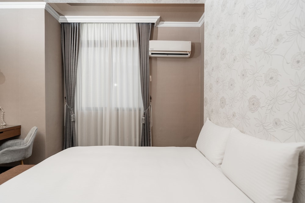 Fu Hsiang Hotel 23/68