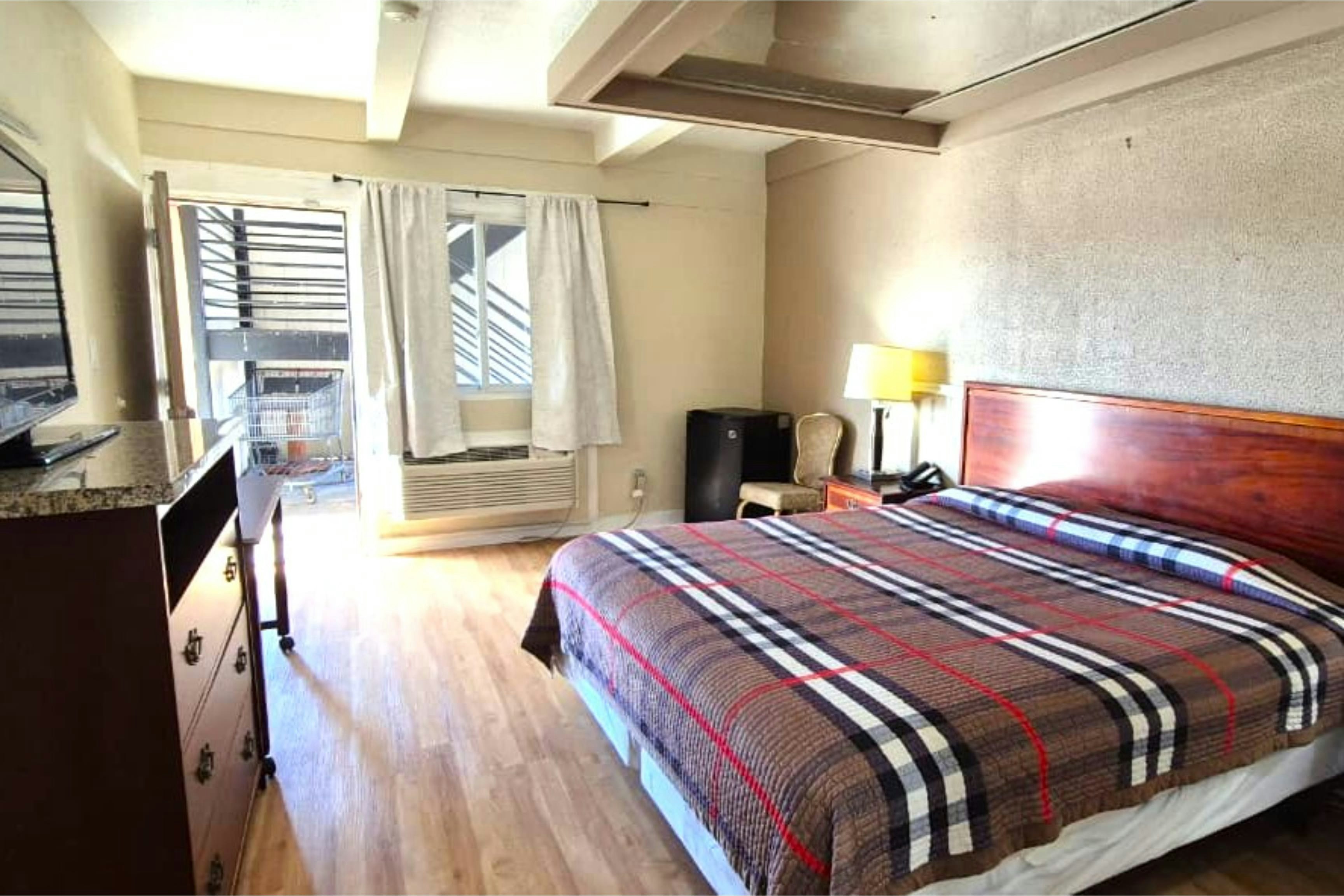 Deluxe King Bed Non smoking