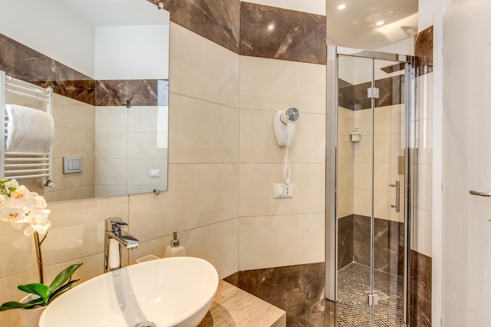 The Bridge Suites 19/51