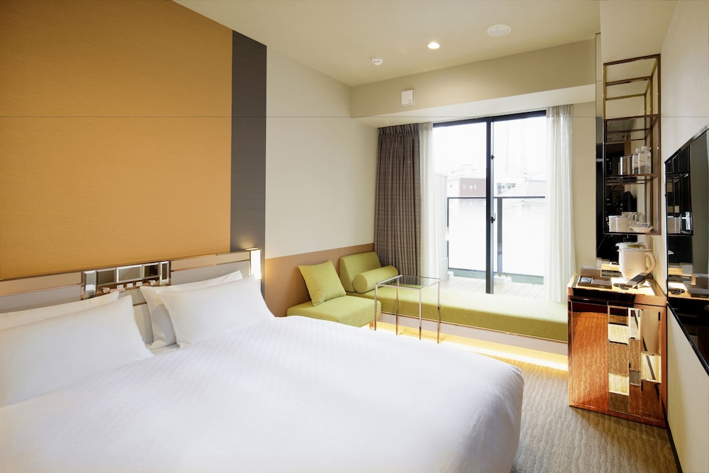 ROOM, QUEEN BED, TERRACE