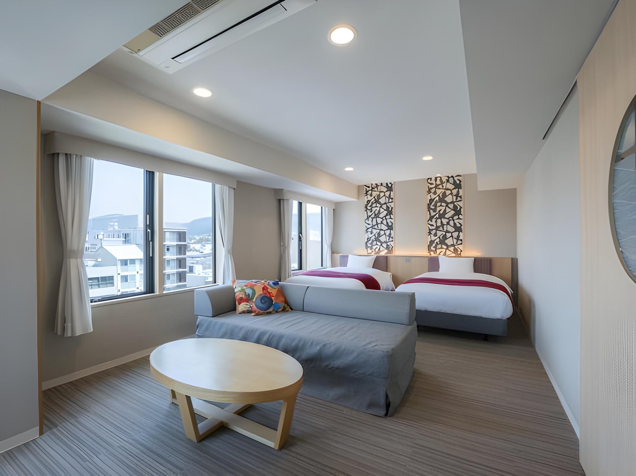 Suite, with View, Unit Bath