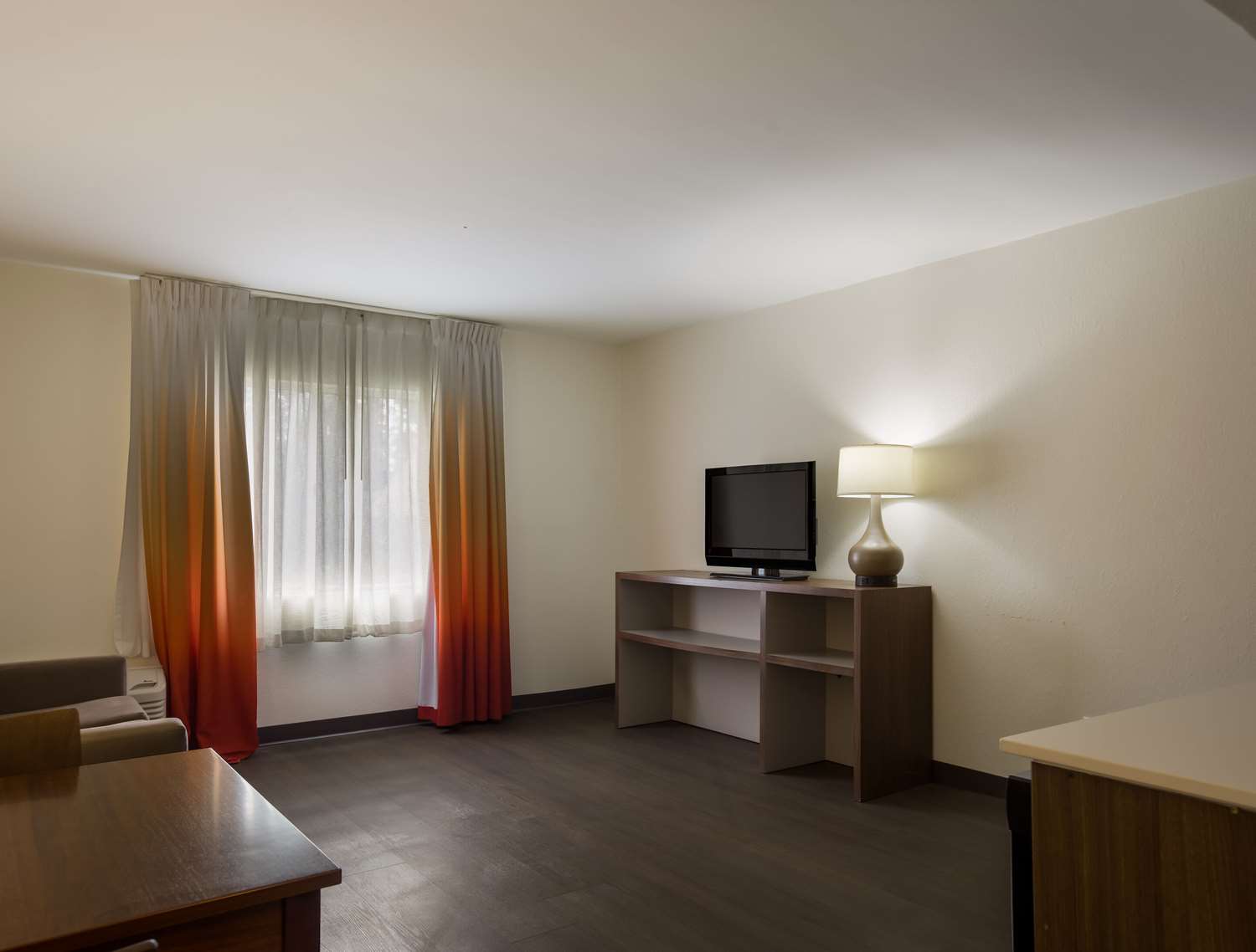 MainStay Suites Savannah Midtown 32/40