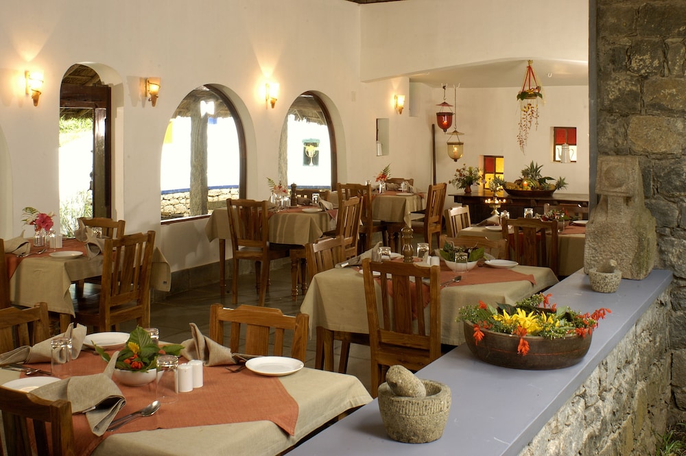 Amritara Shalimar Spice Garden Resort & Spa 68/78