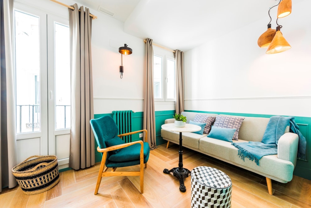 Be Mate Gran Via Suites 21/50