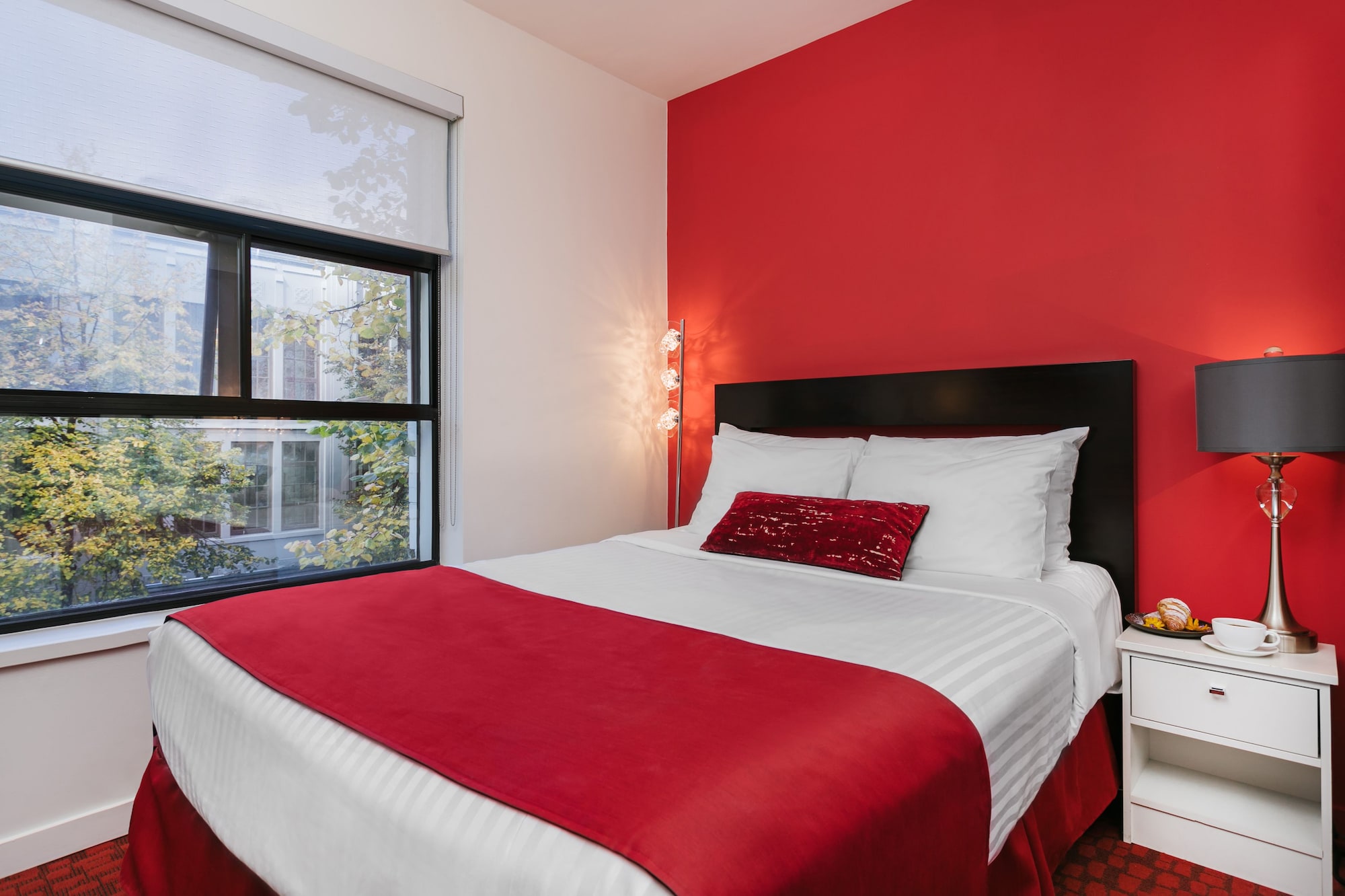 MINI, DOUBLE BED