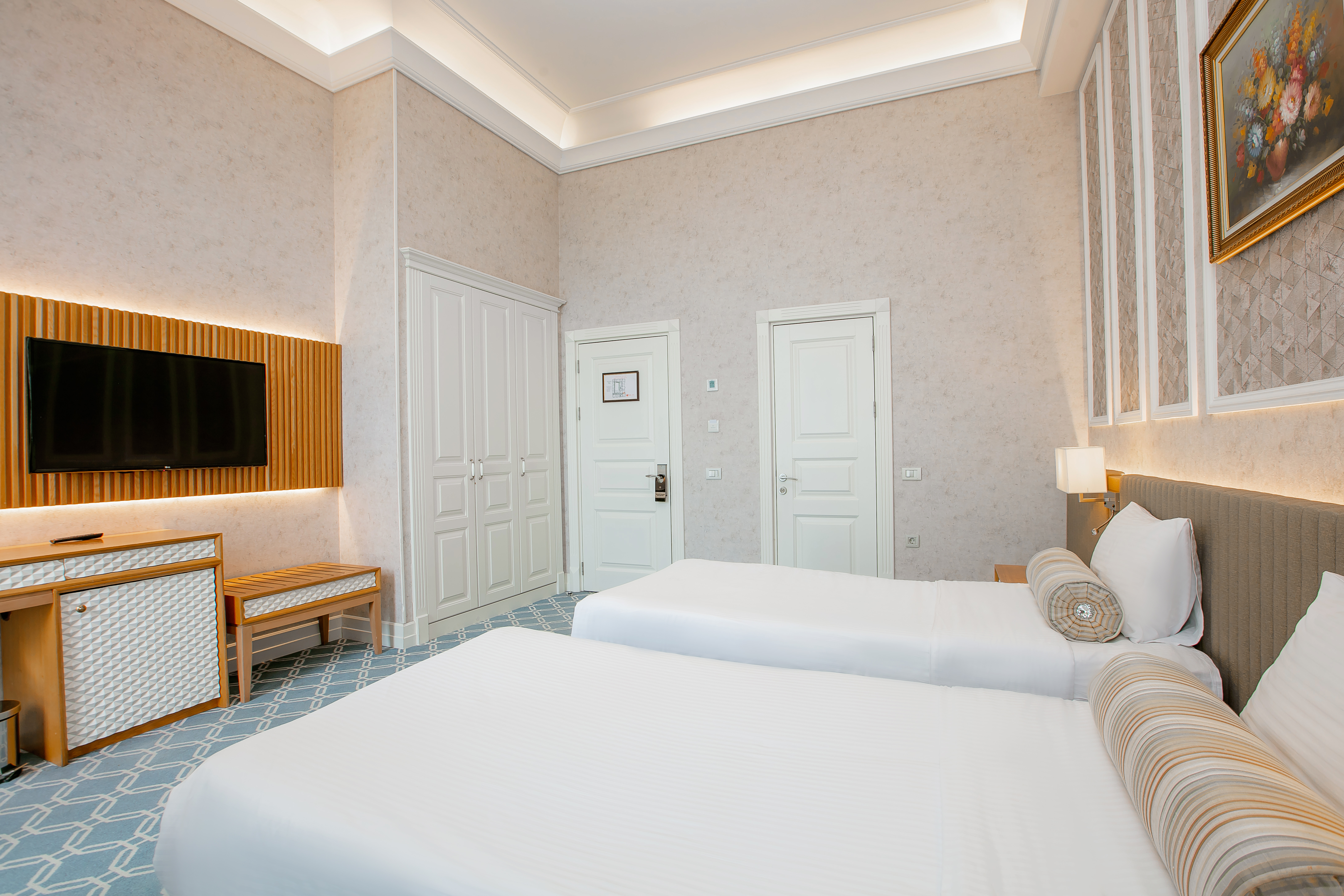 Superior Room Twin with Window