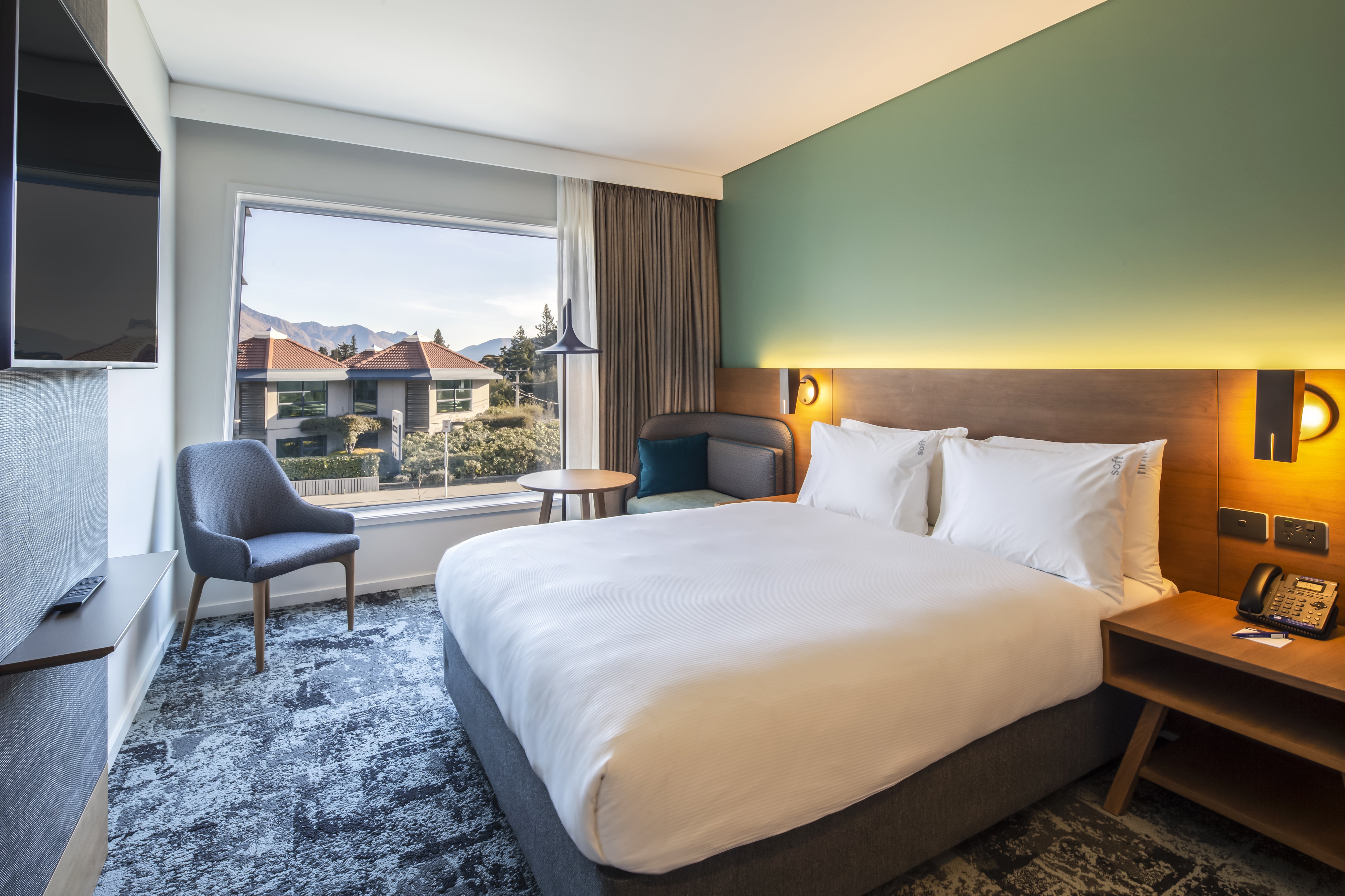 Holiday Inn Express And Suites Queenstown 29/79