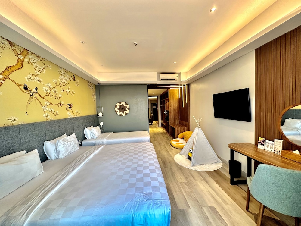 Swiss-Belcourt Kupang 8/43