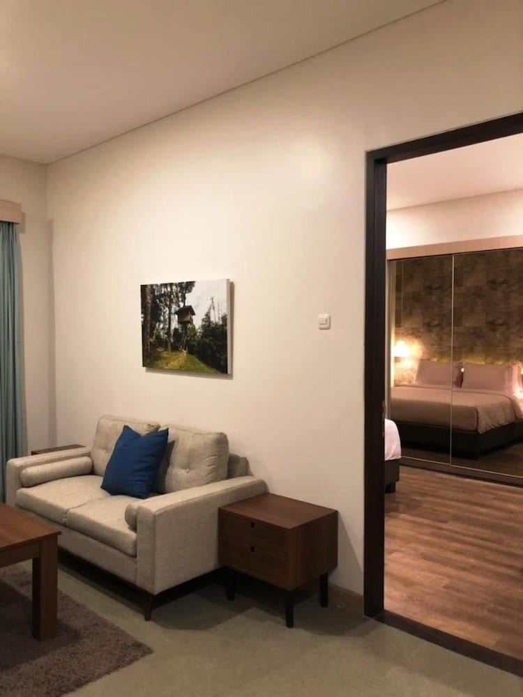 Treehouse Suites 32/50