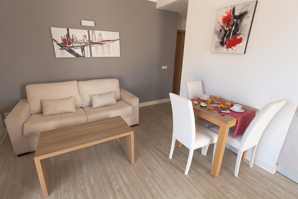 R2 Cala Millor Beach Apartment 29/50