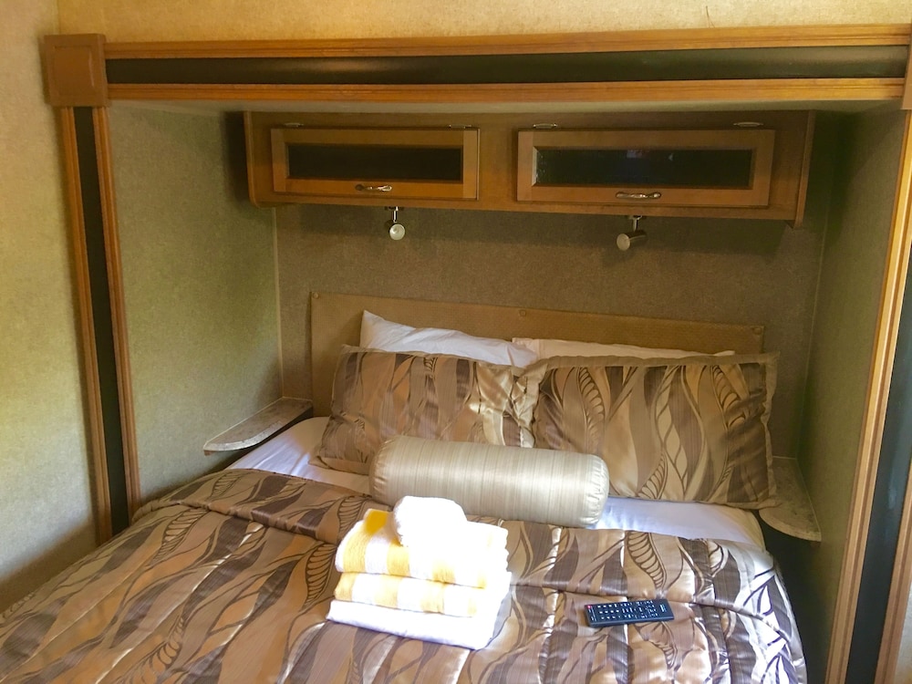 Enduro Rv Citrus Valley Resort 24/73