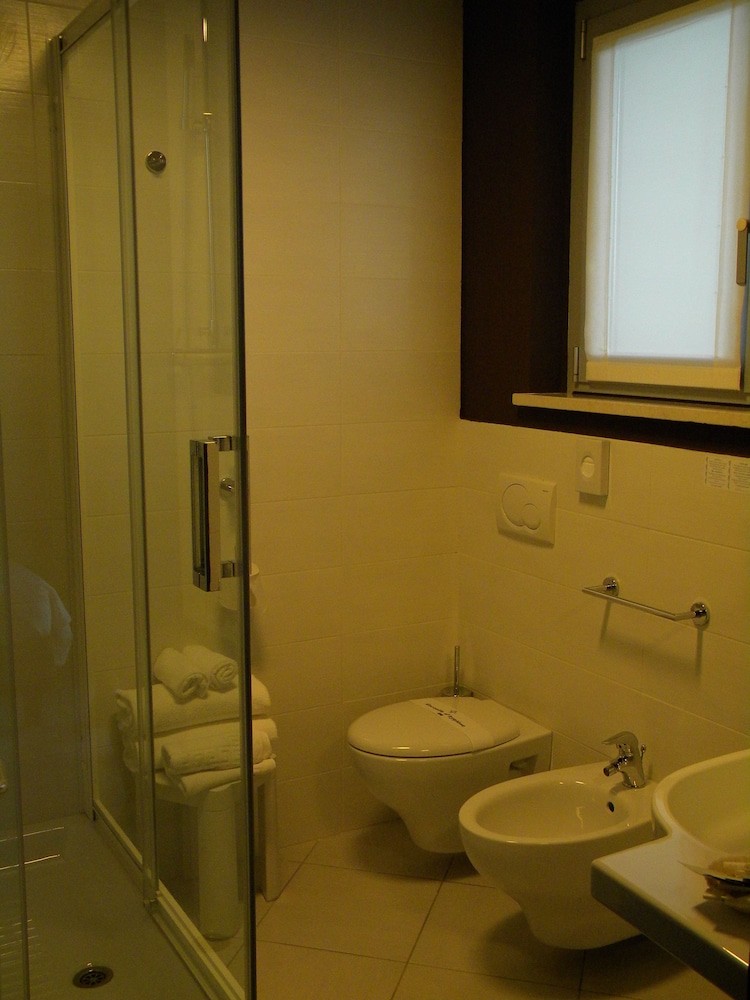 HOTEL SOLE 49/52