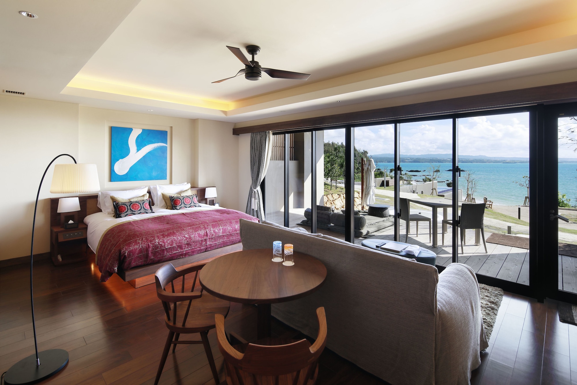 Premium, King Bed