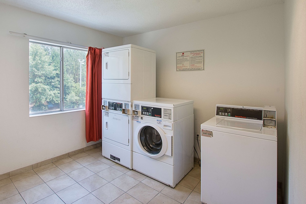 Motel6 Columbia, SC - Fort Jackson Area 14/47
