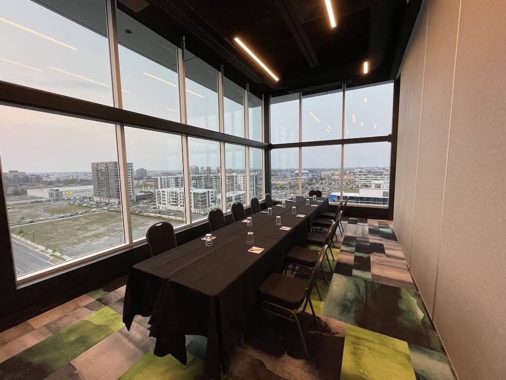 Grand Times Hotel Laval - Centropolis 29/32