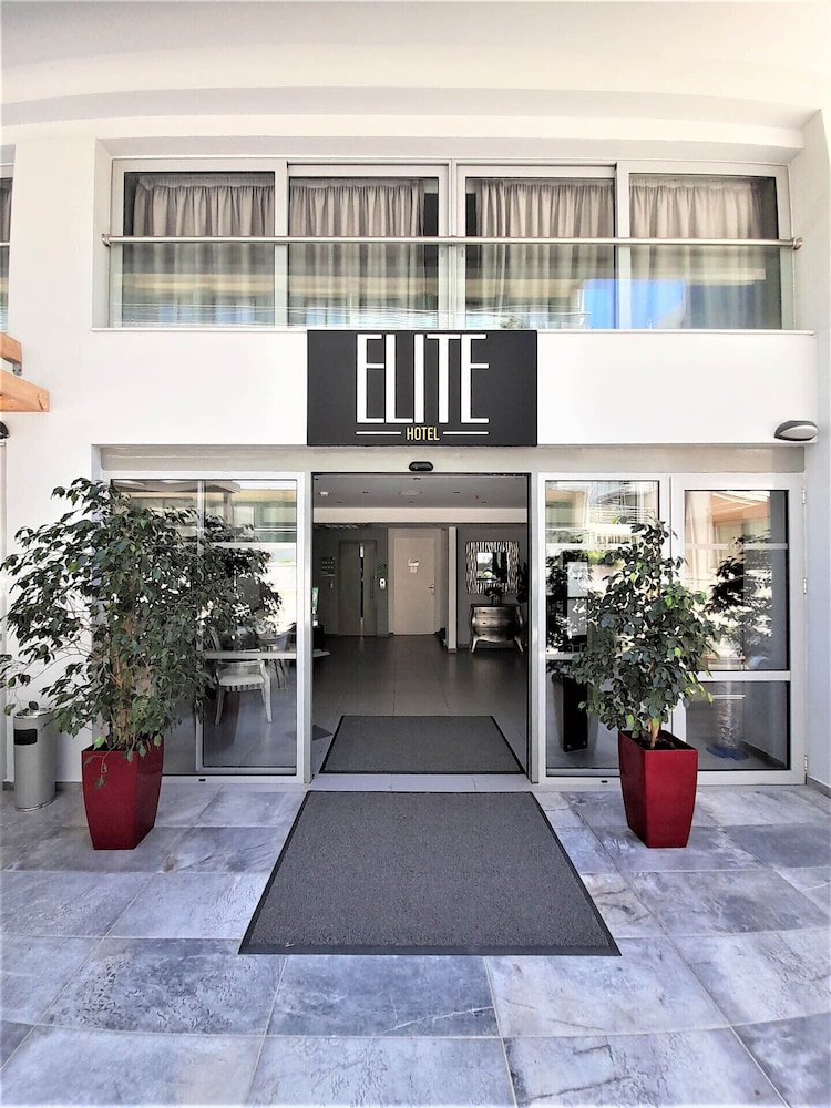 Elite Hotel 37/50
