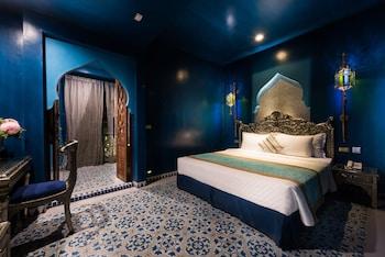 2 BEDROOMS, SAPPHIRE, SUITE