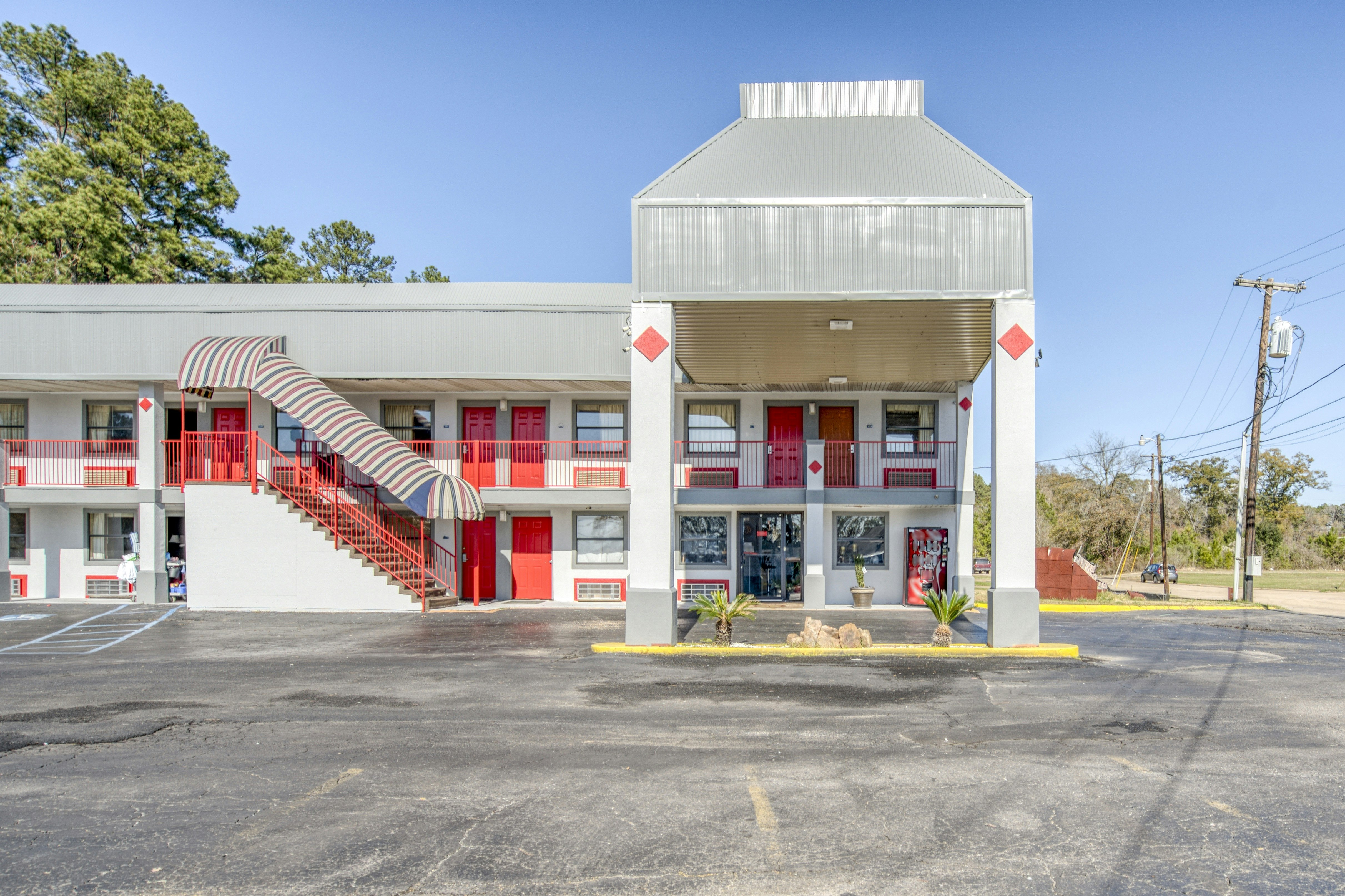 Hotel Pineville LA Hwy 165 2/49