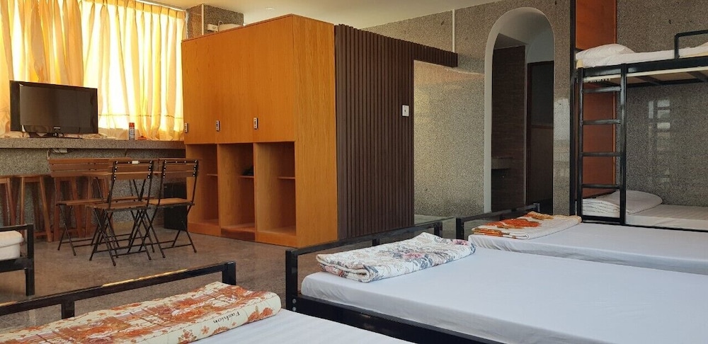 Ly Ky Hotel 2 17/32